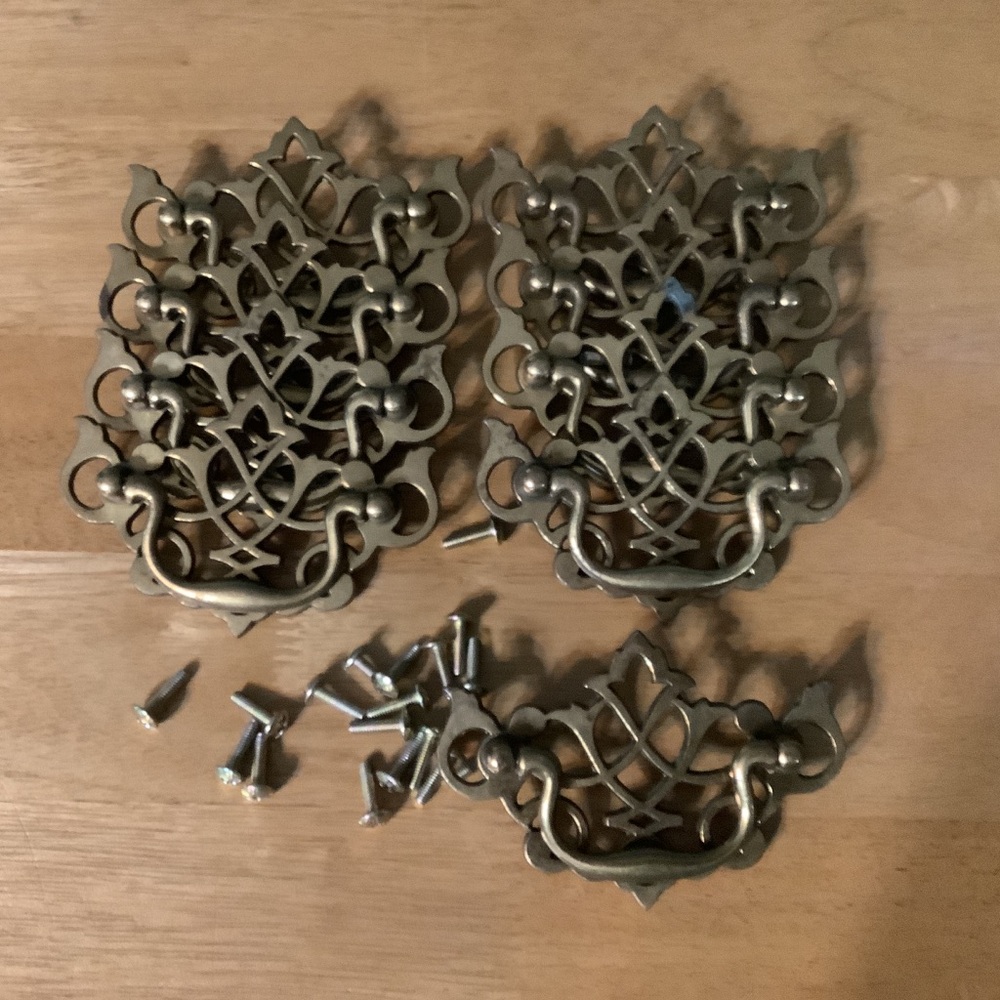 Antique-Style Brass Drawer Pulls - Ornate Brass Finish (Set of 9)